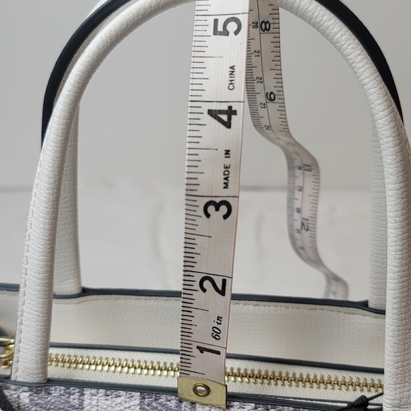 KARL LAGERFELD PARIS - Picture 8 of 11